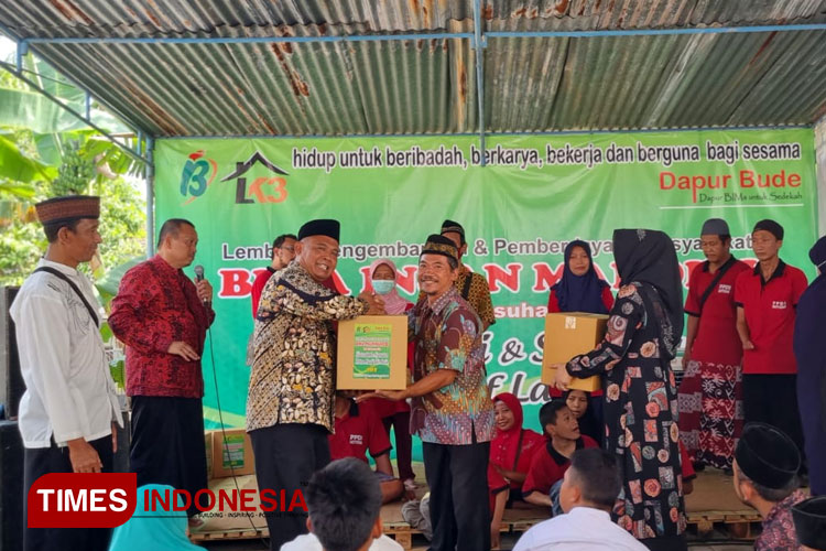 Sekda Sleman Harda Kiswaya Sambangi Panti Asuhan BIMa